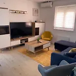 Sonia Apartment Vir