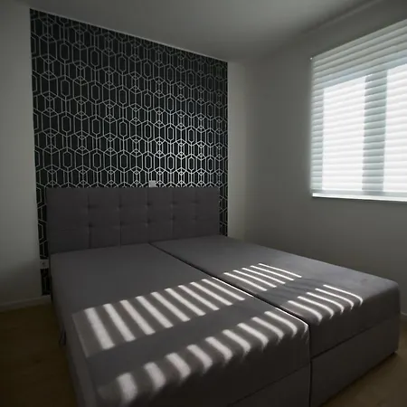 Sonia Apartment Vir